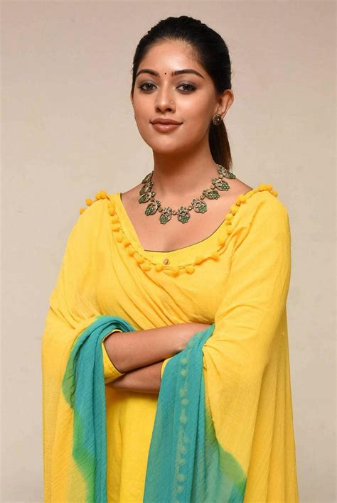 Anu Emmanuel Age, Family, Husband, Movies,。